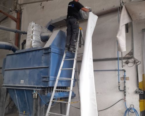 Dodanie a výmena textilných vrecových filtrov na odsávanie prachu, Nitra